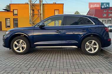 Внедорожник / Кроссовер Audi Q5 2021 в 