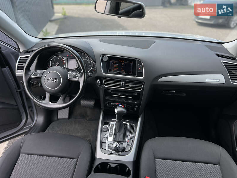 Внедорожник / Кроссовер Audi Q5 2014 в Ужгороде