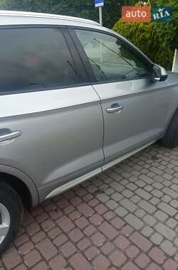 Внедорожник / Кроссовер Audi Q5 2018 в 