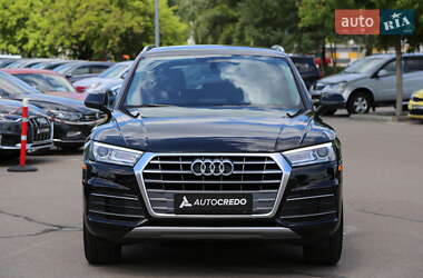 Внедорожник / Кроссовер Audi Q5 2018 в 