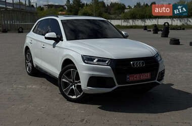 Позашляховик / Кросовер Audi Q5 2020 в Львові