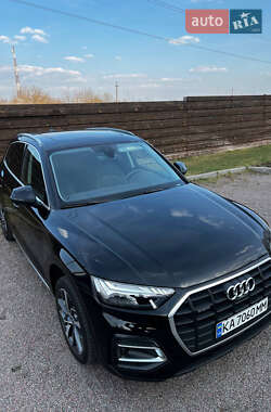 Внедорожник / Кроссовер Audi Q5 2021 в 