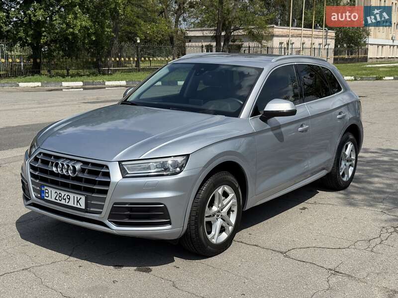 Внедорожник / Кроссовер Audi Q5 2019 в Киеве