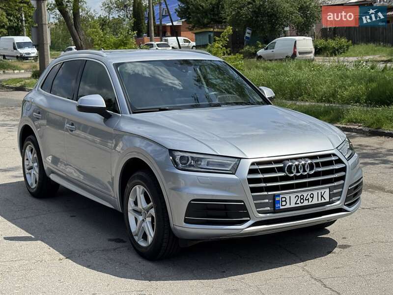Внедорожник / Кроссовер Audi Q5 2019 в Киеве