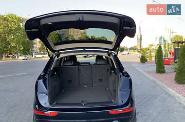 Внедорожник / Кроссовер Audi Q5 2010 в 