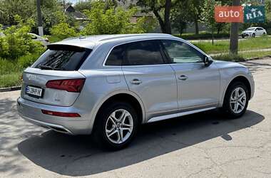 Внедорожник / Кроссовер Audi Q5 2019 в 