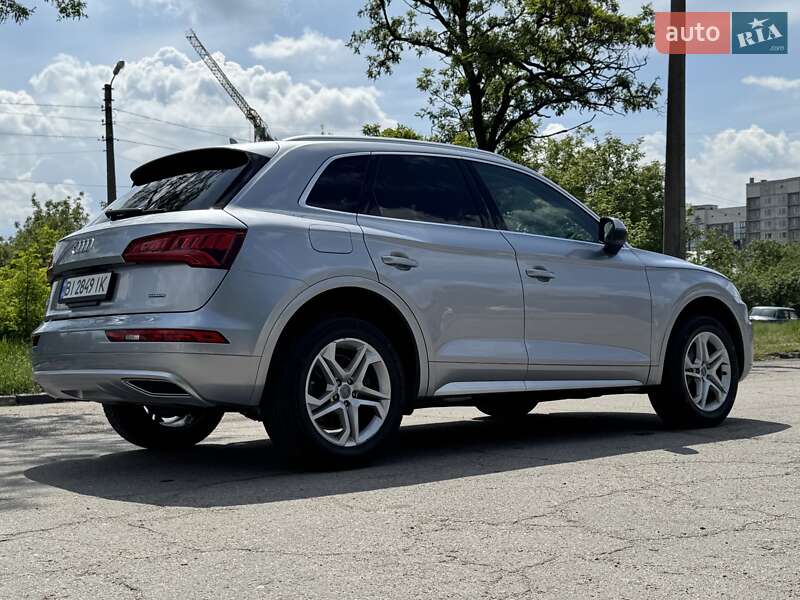 Внедорожник / Кроссовер Audi Q5 2019 в Киеве