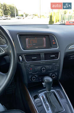 Внедорожник / Кроссовер Audi Q5 2010 в 