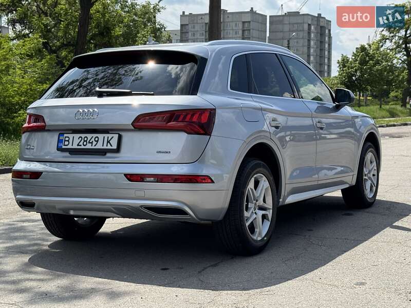 Внедорожник / Кроссовер Audi Q5 2019 в Киеве