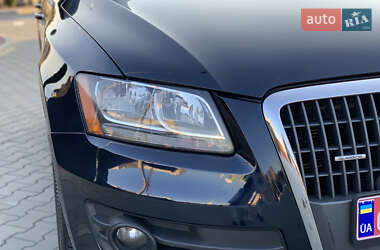 Внедорожник / Кроссовер Audi Q5 2010 в 