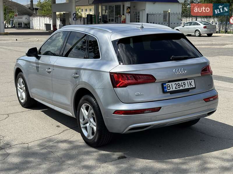 Внедорожник / Кроссовер Audi Q5 2019 в Киеве