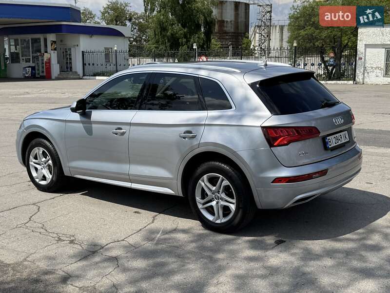 Внедорожник / Кроссовер Audi Q5 2019 в Киеве