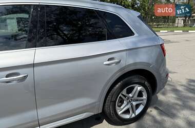 Внедорожник / Кроссовер Audi Q5 2019 в 