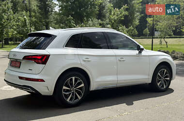Внедорожник / Кроссовер Audi Q5 2021 в 