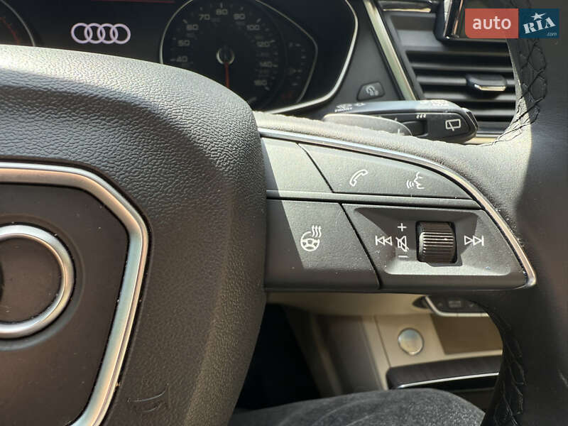 Внедорожник / Кроссовер Audi Q5 2021 в Киеве