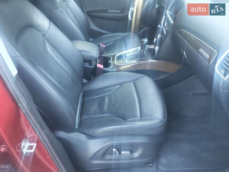 Внедорожник / Кроссовер Audi Q5 2013 в Переяславе