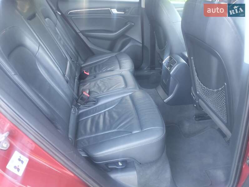 Внедорожник / Кроссовер Audi Q5 2013 в Переяславе