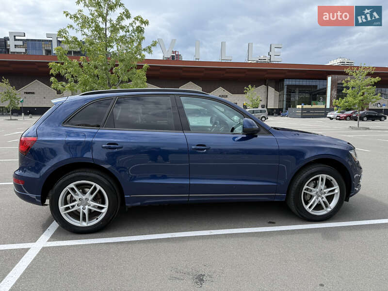 Внедорожник / Кроссовер Audi Q5 2012 в Киеве