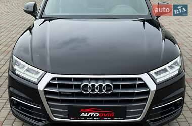 Внедорожник / Кроссовер Audi Q5 2018 в 