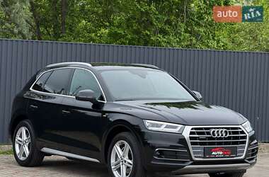 Внедорожник / Кроссовер Audi Q5 2018 в 