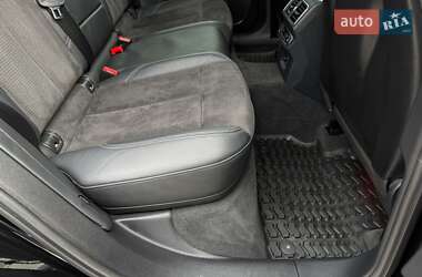 Внедорожник / Кроссовер Audi Q5 2018 в 