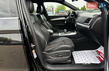 Внедорожник / Кроссовер Audi Q5 2018 в 