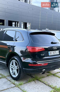 Внедорожник / Кроссовер Audi Q5 2016 в 