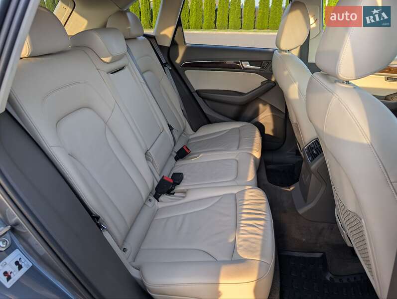 Внедорожник / Кроссовер Audi Q5 2013 в Киеве