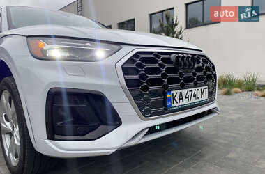 Внедорожник / Кроссовер Audi Q5 2021 в 