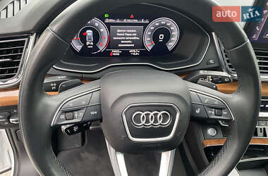 Внедорожник / Кроссовер Audi Q5 2021 в 