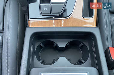 Внедорожник / Кроссовер Audi Q5 2021 в 