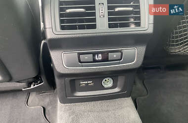 Внедорожник / Кроссовер Audi Q5 2021 в 