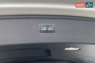 Внедорожник / Кроссовер Audi Q5 2021 в 