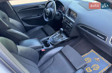 Внедорожник / Кроссовер Audi Q5 2010 в 