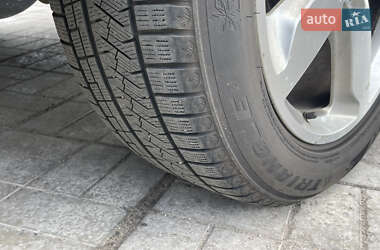 Внедорожник / Кроссовер Audi Q5 2011 в 
