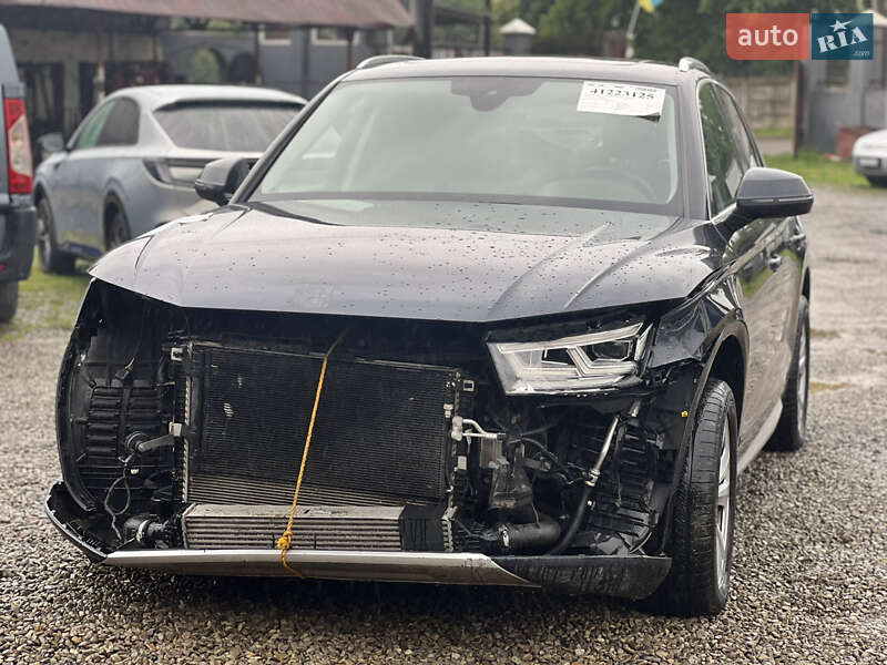 Внедорожник / Кроссовер Audi Q5 2017 в Стрые