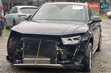 Внедорожник / Кроссовер Audi Q5 2017 в 