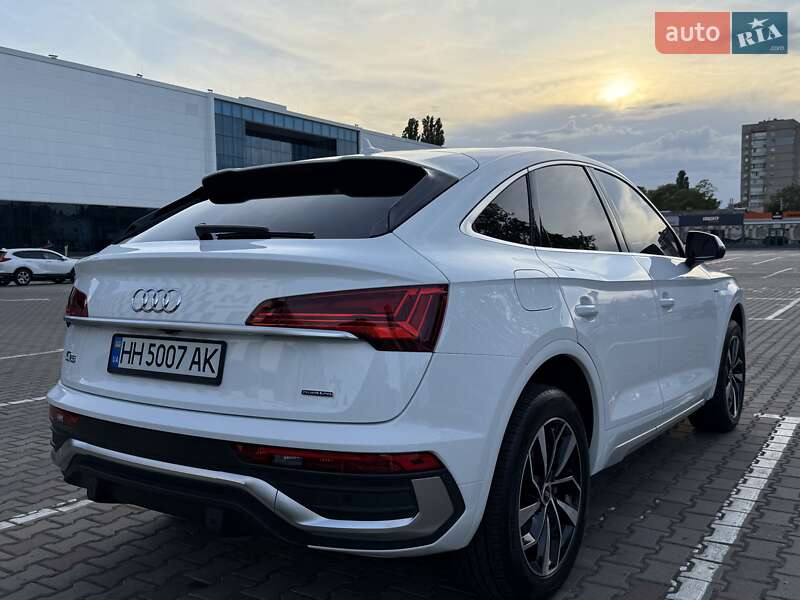 Внедорожник / Кроссовер Audi Q5 2022 в Одессе