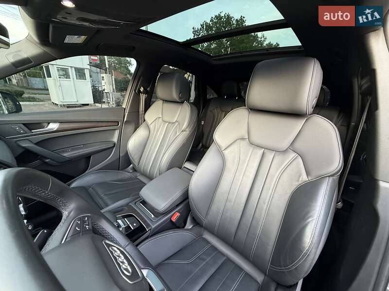 Внедорожник / Кроссовер Audi Q5 2022 в Одессе