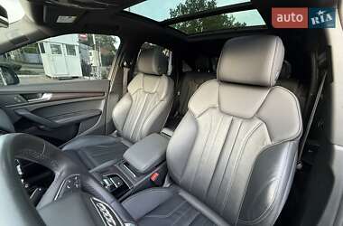 Внедорожник / Кроссовер Audi Q5 2022 в 