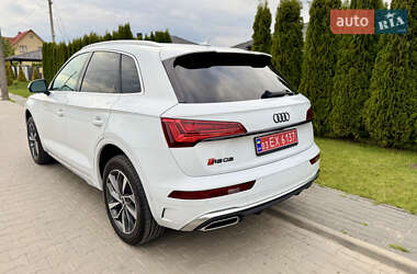 Позашляховик / Кросовер Audi Q5 2021 в 
