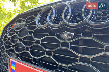 Позашляховик / Кросовер Audi Q5 2021 в 