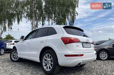 Позашляховик / Кросовер Audi Q5 2010 в 
