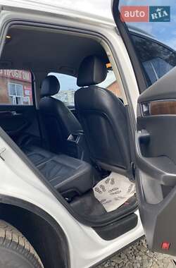 Позашляховик / Кросовер Audi Q5 2010 в 