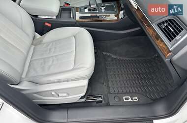Внедорожник / Кроссовер Audi Q5 2018 в 