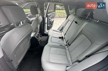 Внедорожник / Кроссовер Audi Q5 2018 в 