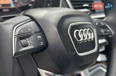 Внедорожник / Кроссовер Audi Q5 2018 в 