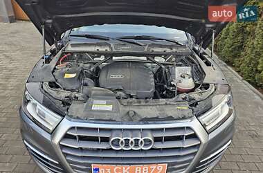 Внедорожник / Кроссовер Audi Q5 2017 в 