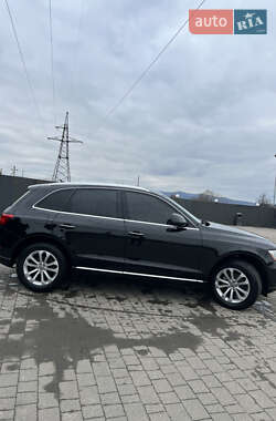 Внедорожник / Кроссовер Audi Q5 2015 в 