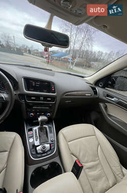 Внедорожник / Кроссовер Audi Q5 2015 в 